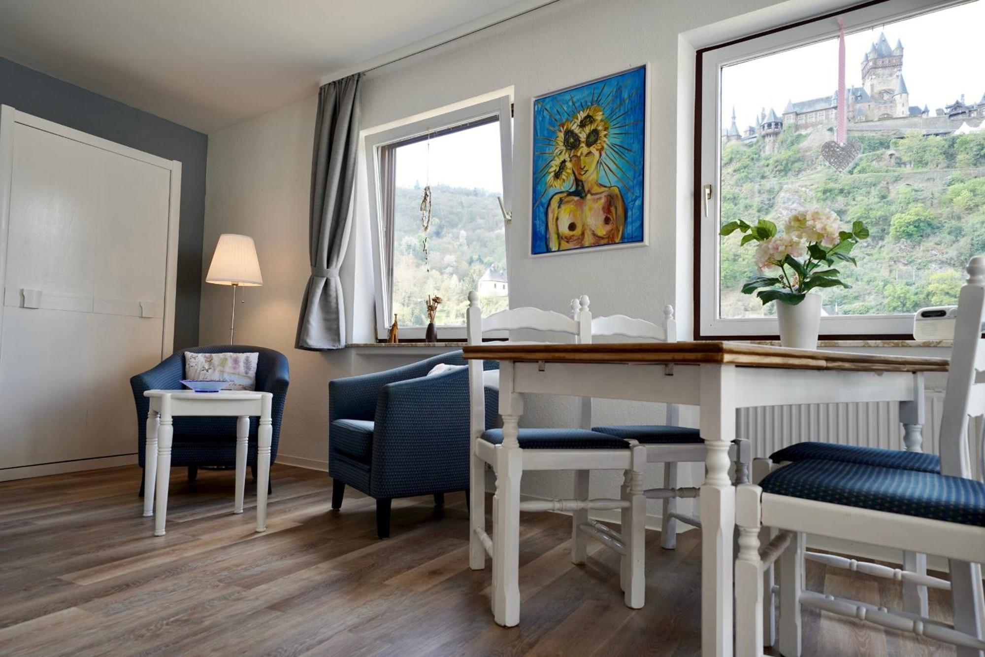 Apartments Haus Daniela Cochem Phòng bức ảnh