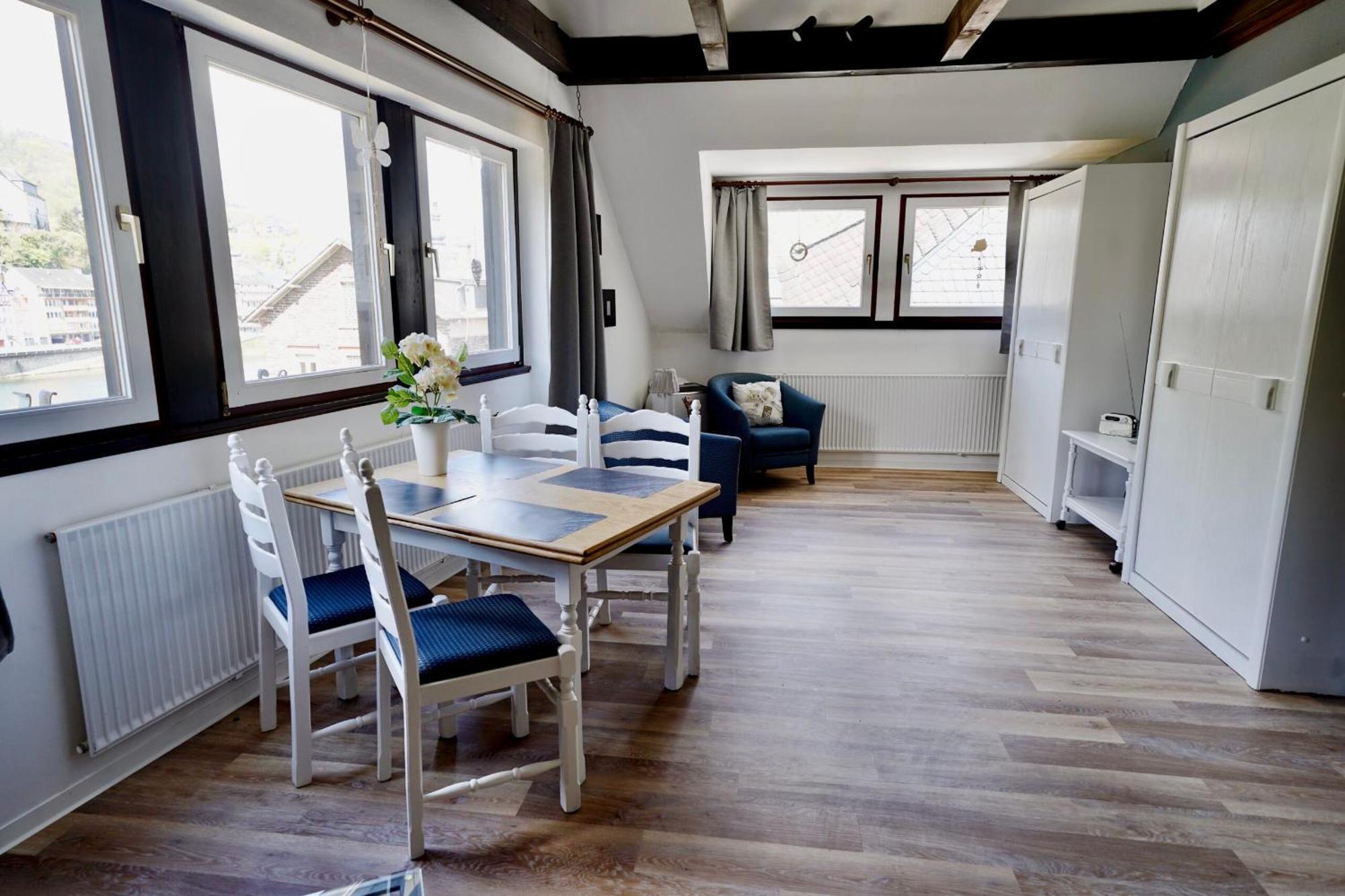 Apartments Haus Daniela Cochem Phòng bức ảnh